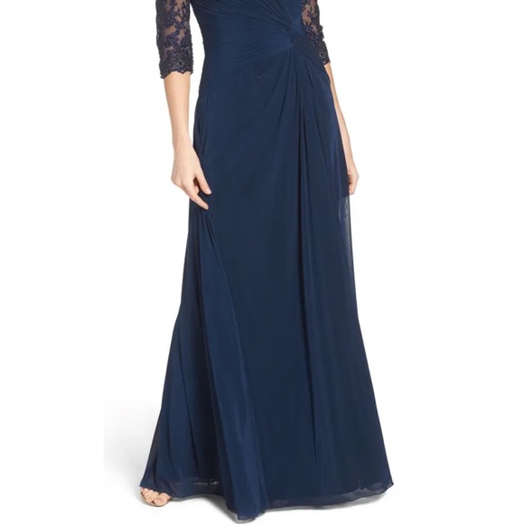 La Femme Ruched Navy Twist Column Gown - Women's Size 14 - Mother of the bride - Picture 6 of 14